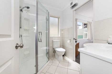 Photo of property in 52a Takutai Avenue, Half Moon Bay, Auckland, 2012