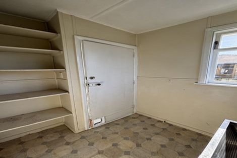 Photo of property in 37 Lambeth Crescent, Redwood, Christchurch, 8051