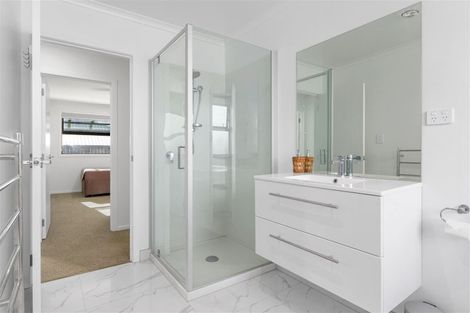 Photo of property in 16 Inuwai Street, Glenview, Hamilton, 3206