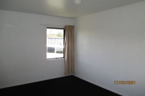 Photo of property in 236 Triangle Road, Massey, Auckland, 0614