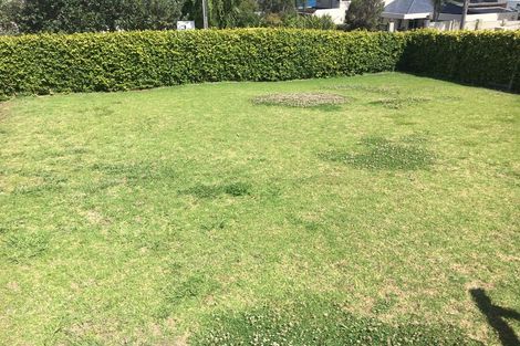 Photo of property in 1/20 Churchill Road, Murrays Bay, Auckland, 0630