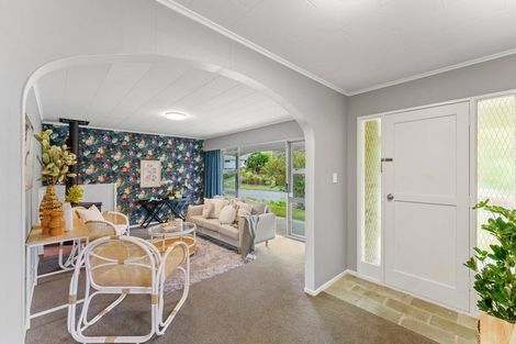 Photo of property in 62 Queens Road, Waikanae Beach, Waikanae, 5036