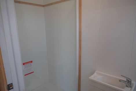 Photo of property in 14 Spicer Road, Cable Bay, 0420