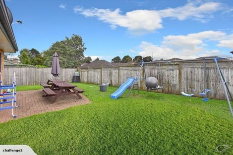 Photo of property in 5 Adair Place, Weymouth, Auckland, 2103