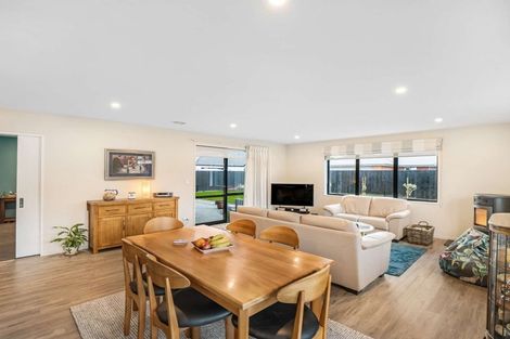 Photo of property in 4 Greenwood Place, Amberley, 7410