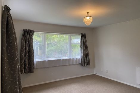 Photo of property in 28 Blue Mountains Road, Silverstream, Upper Hutt, 5019