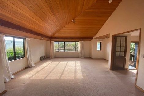 Photo of property in 16 Cheviot Road, Lowry Bay, Lower Hutt, 5013