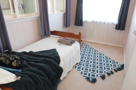 Photo of property in 27 Roore Street, Foxton Beach, Foxton, 4815