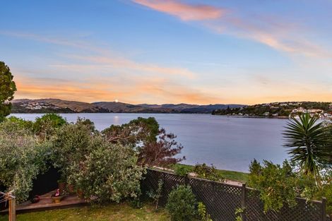 Photo of property in 1/6 Mana Esplanade, Paremata, Porirua, 5026