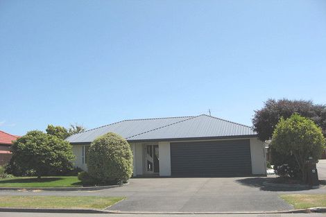 Photo of property in 10 Beauford Place, Parklands, Christchurch, 8083