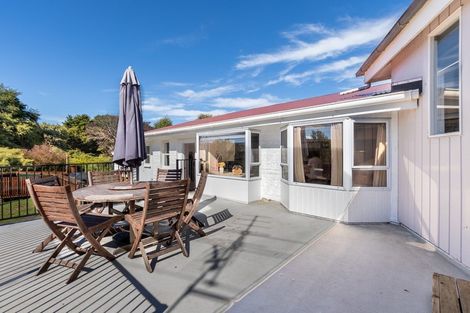 Photo of property in 131 Te Horo Beach Road, Te Horo, Otaki, 5581