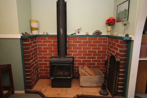 Photo of property in 90c Fergusson Street, Woodville, 4920