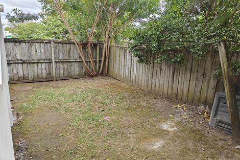 Photo of property in 4/18 Evelyn Place, Hillcrest, Auckland, 0627