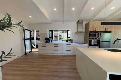 Photo of property in 19a Walbrook Road, Manly, Whangaparaoa, 0930