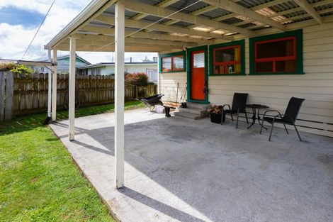 Photo of property in 3 Otanga Street, Dannevirke, 4930