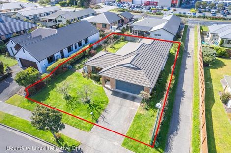 Photo of property in 22 Cranbrook Place, Rototuna North, Hamilton, 3210