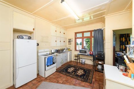 Photo of property in 56 Wightman Road, Sanson, Palmerston North, 4479