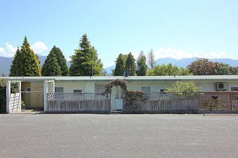 Photo of property in 15 Burnby Place, Te Anau, 9679