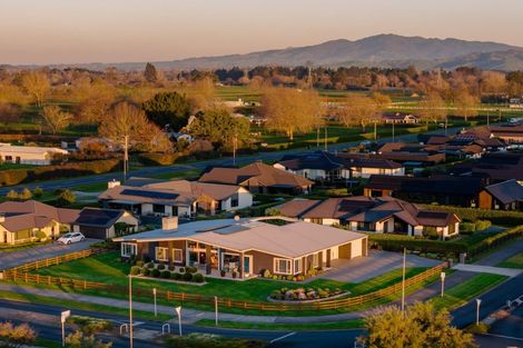 Photo of property in 1 Baxter Michael Crescent, Cambridge, 3434