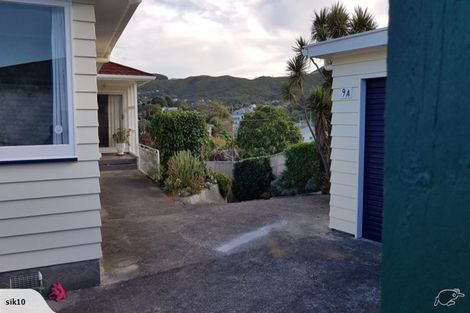Photo of property in 9a Rewa Terrace, Tawa, Wellington, 5028