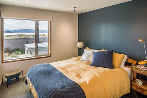 Photo of property in 42 Pukatea Street, Eastbourne, Lower Hutt, 5013