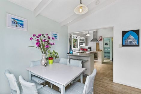 Photo of property in 2 Endeavour Avenue, Welcome Bay, Tauranga, 3112