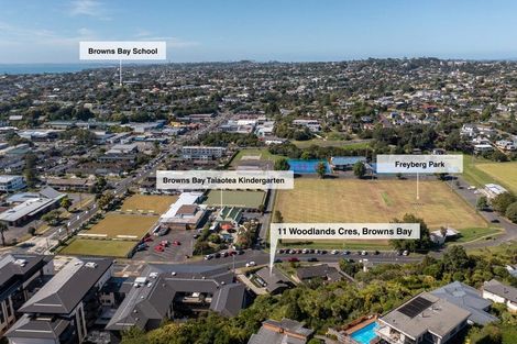 Photo of property in 1/11 Woodlands Crescent, Browns Bay, Auckland, 0630