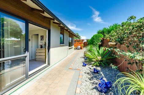 Photo of property in 7 Central Park, Paraparaumu Beach, Paraparaumu, 5032