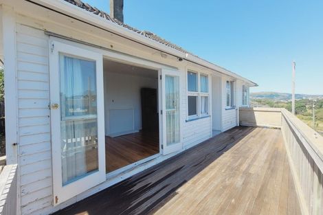 Photo of property in 55 Morere Street, Titahi Bay, Porirua, 5022