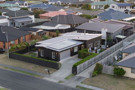 Photo of property in 17 Forbes Road, Foxton Beach, Foxton, 4815