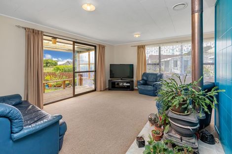 Photo of property in 52a George Street, Hikurangi, 0114