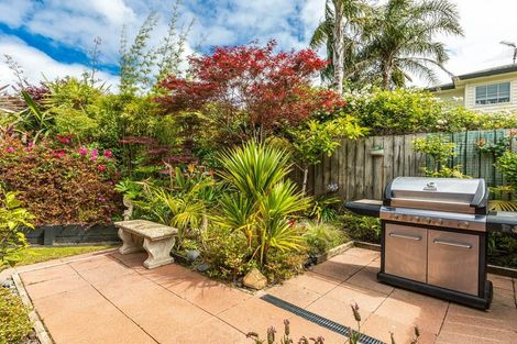 Photo of property in 1 Astor Place, Orewa, 0931