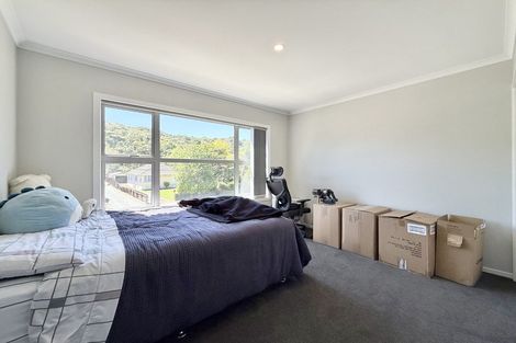 Photo of property in 4b Horoeka Street, Stokes Valley, Lower Hutt, 5019