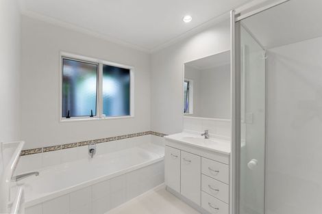 Photo of property in 399b Te Moana Road, Waikanae, 5036