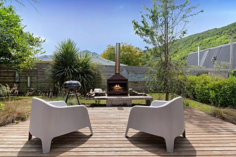 Photo of property in 24 Norfolk Street, Arrowtown, 9302