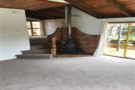 Photo of property in 9 Marina View Drive, West Harbour, Auckland, 0618