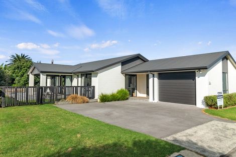 Photo of property in 26 Reel Road, Athenree, Waihi Beach, 3611