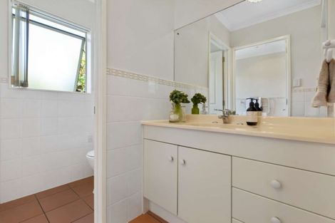 Photo of property in 12 Tington Avenue, Wattle Downs, Auckland, 2103