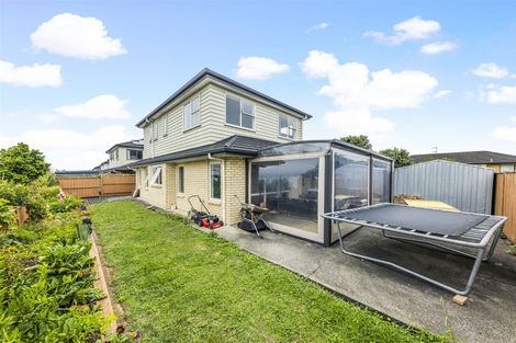 Photo of property in 22 Sarteano Drive, Manurewa, Auckland, 2105