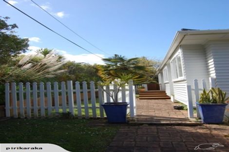 Photo of property in 29 Hebron Road, Waiake, Auckland, 0630