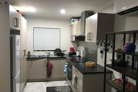 Photo of property in 24 Mccahill Views, Botany Downs, Auckland, 2010