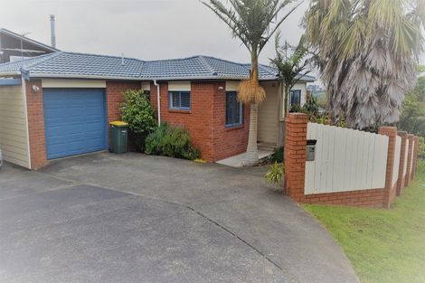 Photo of property in 2a Sycamore Drive, Sunnynook, Auckland, 0620