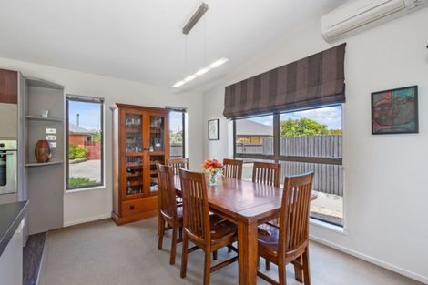 Photo of property in 6 Ruahine Place, Parklands, Christchurch, 8083