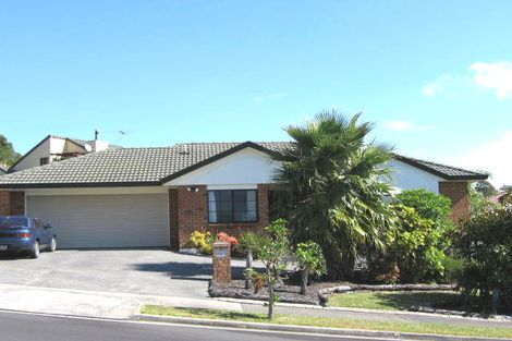 Photo of property in 17 Carnmore Place, Torbay, Auckland, 0630