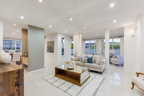 Photo of property in 52 Chesterfield Way, Orewa, 0931