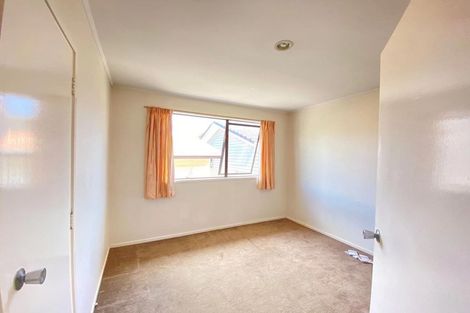 Photo of property in 39 Casuarina Road, Half Moon Bay, Auckland, 2012