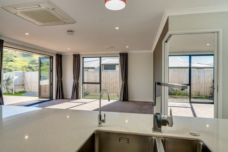 Photo of property in 35 Bryan Gallagher Place, Welcome Bay, Tauranga, 3175