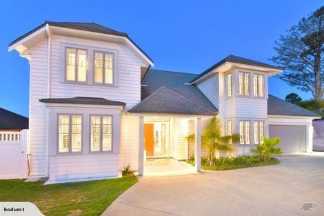 Photo of property in 110 Vipond Road, Stanmore Bay, Whangaparaoa, 0932