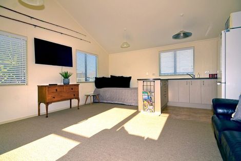 Photo of property in 23 Roore Street, Foxton Beach, Foxton, 4815