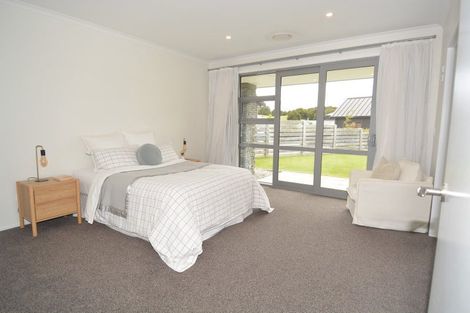 Photo of property in 4 Avalanche Place, Wanaka, 9305